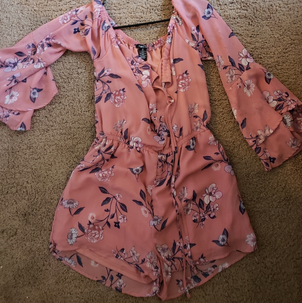 Off shoulder romper